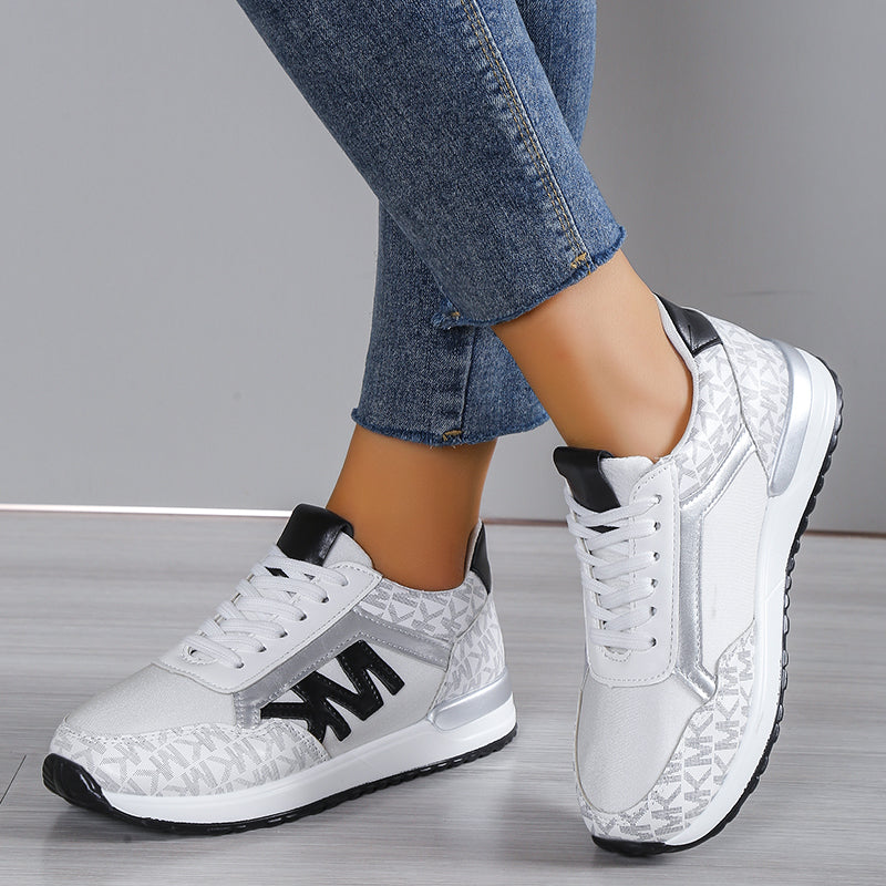 OrthoChic Sneakers
