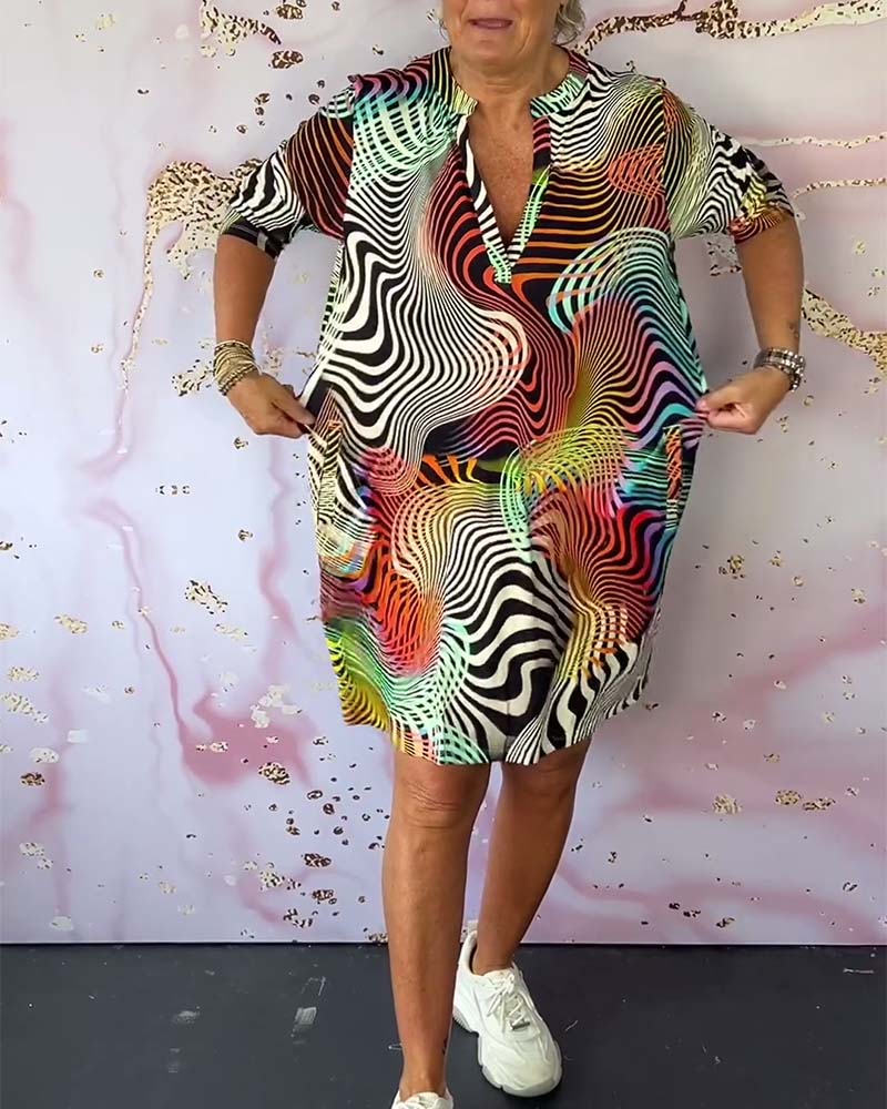 Vestito Colorato con Scollo a V