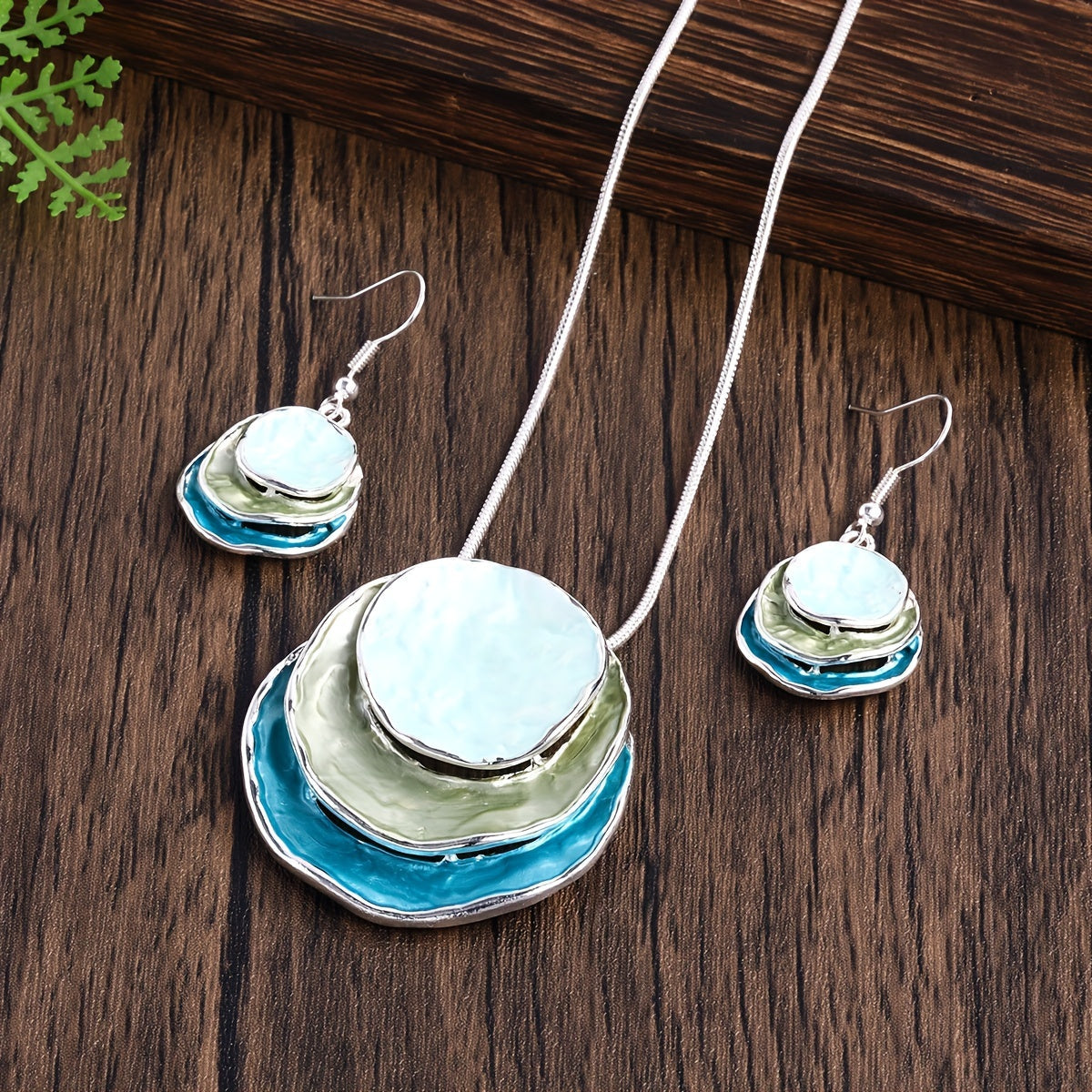 Boho sieradenset – oorbellen & ketting in retro multicolor stijl