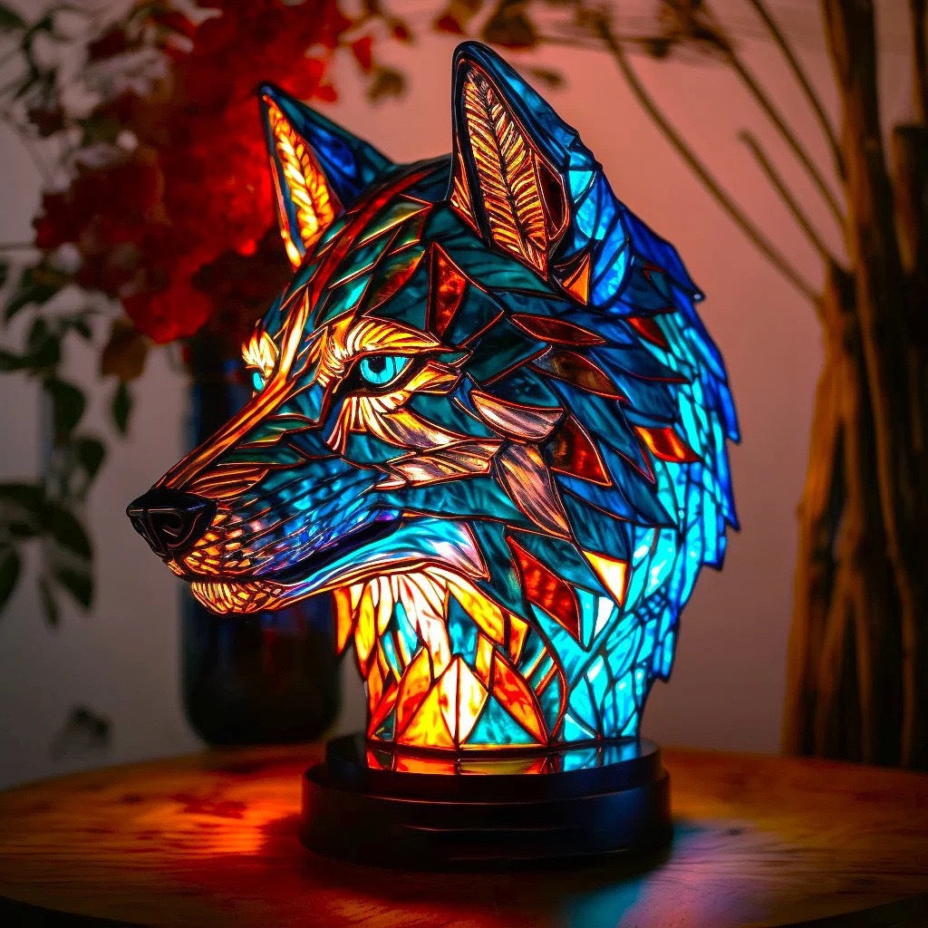Fifou – Magische wolvenlamp van gekleurd glas
