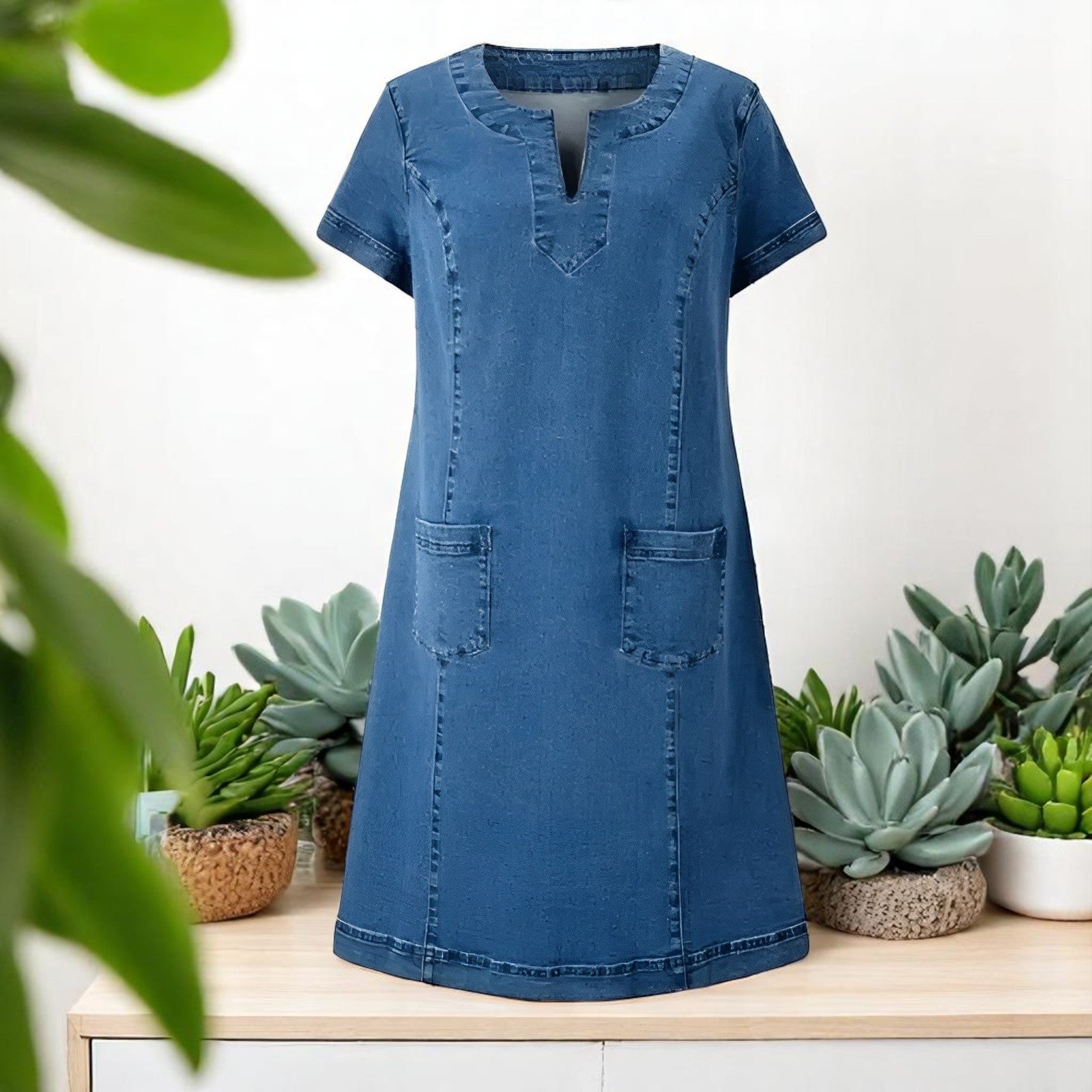 Vestito in denim morbido con tasche frontali