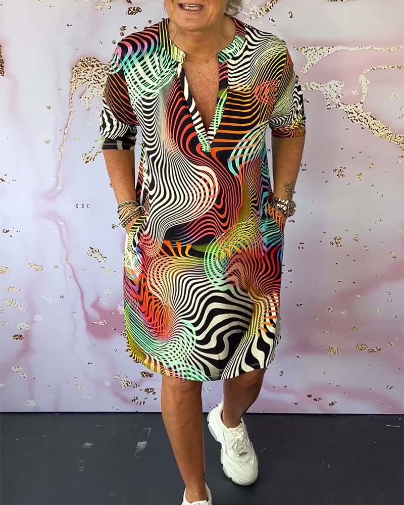 Vestito Colorato con Scollo a V