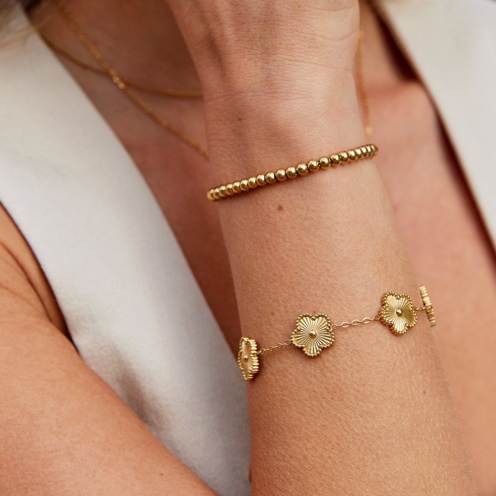 Goudkleurig vierbladig klaverarmband