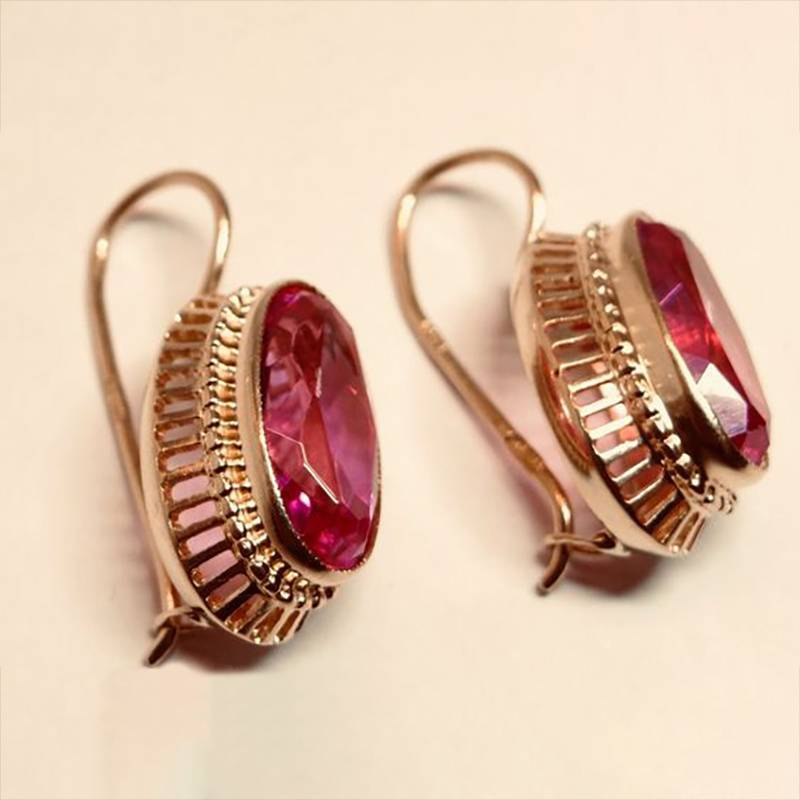 Vintage roze kristallen rozenoorbellen